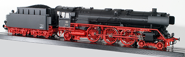Consignment MA55900 - Marklin German Steam Locomotive Class 01 of the DB