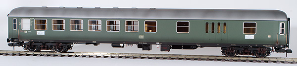 Consignment MA58056 - Marklin 58056 - German Express Train Passenger Car type BD4üm-61 of the DB, weathered