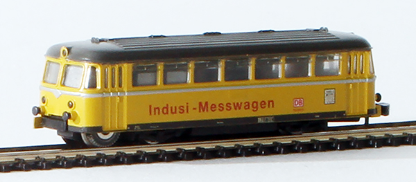 Consignment MA88021 - Marklin German Track Cleaning Rail Car Class 01 of the DB