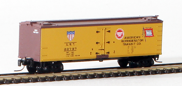 Consignment MT51800041 - Micro-Trains American 40 Wood-Sheathed Reefer w/ Flush Door & Vertical Brakewheel