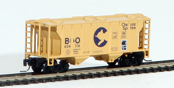 Consignment MT53100052 - Micro-Trains American PS-2 70 Ton Two-Bay Covered Hopper of the Baltimore and Ohio Railroad Chessie System
