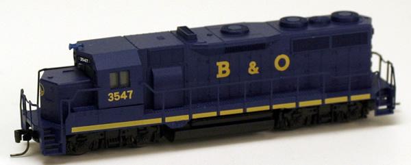 Consignment MT98101200 - Micro Trains 98101200 USA Diesel Locomotive GP35 of the B&O - 0347
