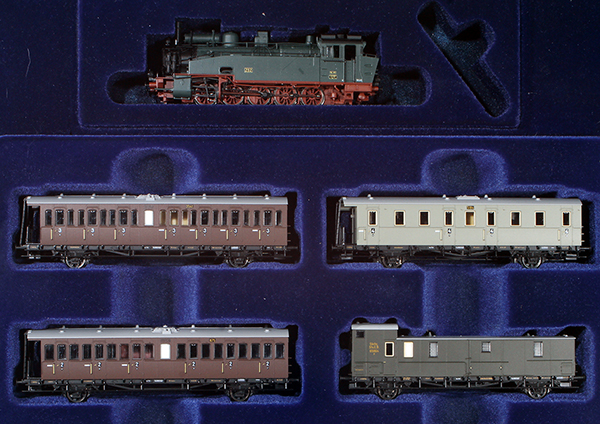 Consignment PI58107 - Piko Saxon Steam Locomotive XI HT with 4 Car Set of the Saxon State Railways