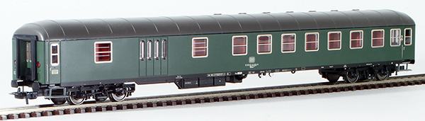 Consignment PI59623 - Piko German Express Combination Baggage and 2nd Class Coach of the DB