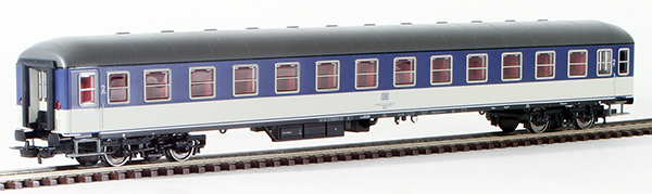 Consignment PI59636 - Piko German Express 2nd Class Coach of the DB