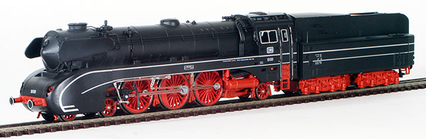 Consignment RI1323 - Rivarossi German Steam Locomotive BR10 and Tender of the DB