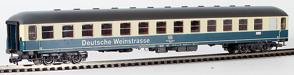 Consignment RI4180-1 - Rivarossi German Weinstrasse Passenger Coach of the DB