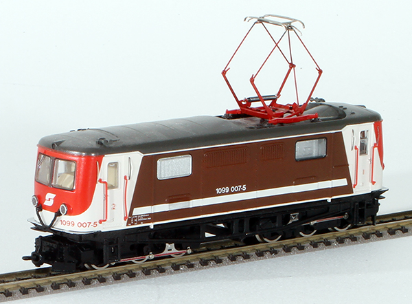 Consignment RO33227 - Roco Austrian Electric Locomotive Class 1099 of the OBB