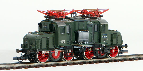 Consignment RO4196A-1 - Roco German Electric Locomotive E71 of the DR