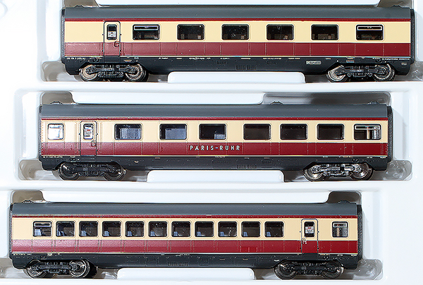 Consignment RO43014 - Roco German Set of Trans Europe Express Supplementary Coaches
