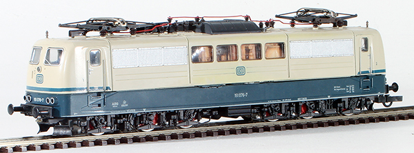 Consignment RO43384 - Roco German Electric Locomotive Class 151 of the DB