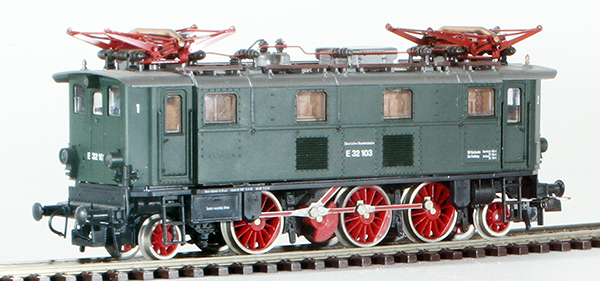 Consignment RO43441 - German Electric Locomotive Class E 32 of the DRG