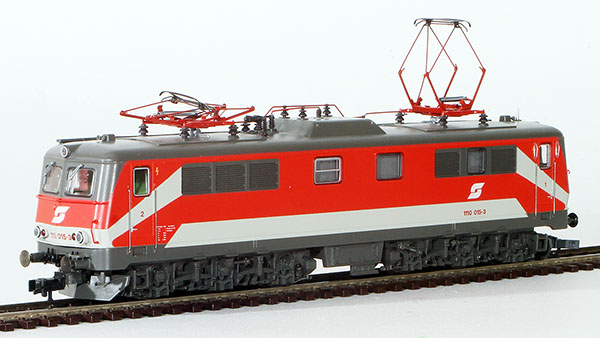 Consignment RO43760 - Roco Austrian Electric Locomotive Class 1110 of the OBB
