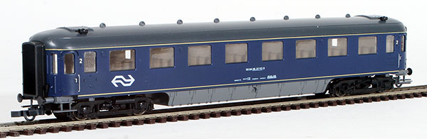 Consignment RO44243 - Roco Dutch 2nd Class Passenger Car of the NS