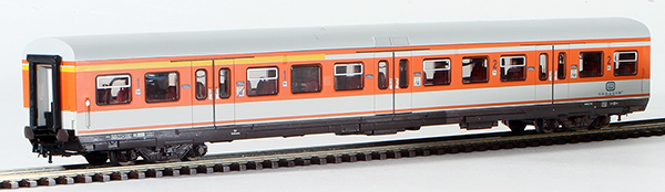 Consignment RO44670 - Roco German S-Bahn 1st/2nd Class Coach of the DB