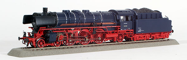 Consignment RO63281 - Roco German Steam Locomotive DB 03 and Tender of the DR 