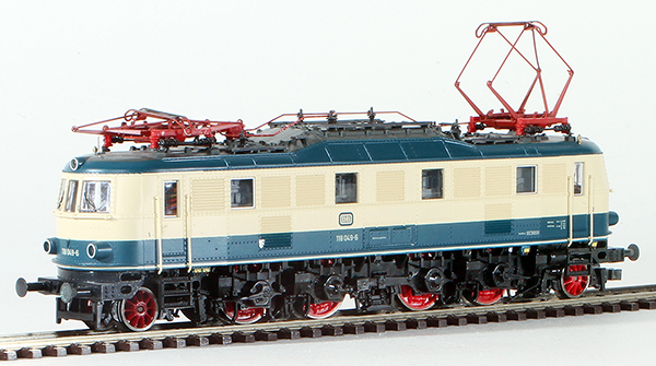 Consignment RO63619 - Roco German Electric Locomotive Class 118 of the DB