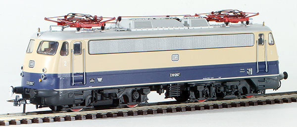 Consignment RO63704 - Roco German Electric Locomotive Class E10 of the DB