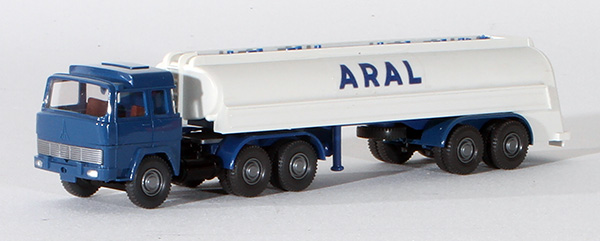 Consignment WI801 - Wiking Aral Tanker Truck