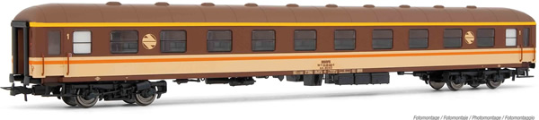 Electrotren E18039 - AA-8000 1st class passenger coach