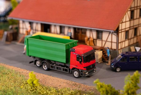 Faller 161493 - Lorry MB Actros LH96 Roll-off container (HERPA)