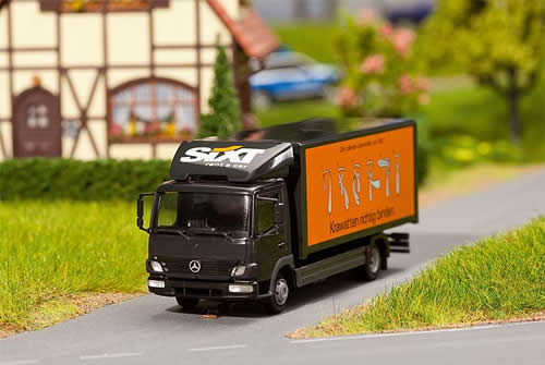 Faller 161561 - Lorry MB Atego Sixt (HERPA)