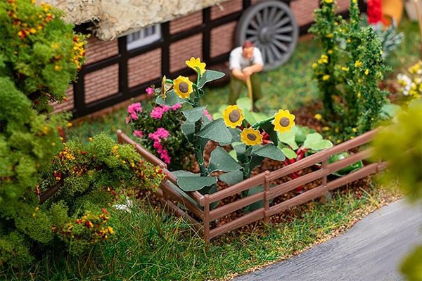 Faller 181289 - Flowers in front garden