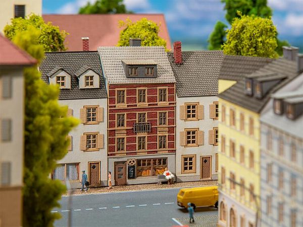 Faller 282792 - Town house with bakery