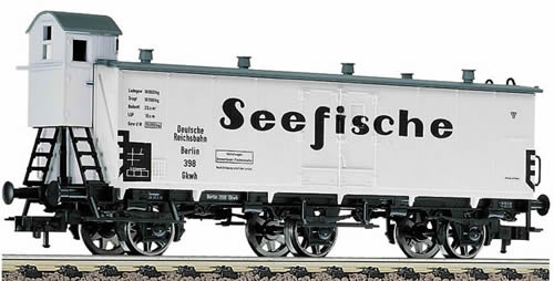 Fleischmann 5381 - 3-axled refrigerated wagon Seefische with brakemans cab