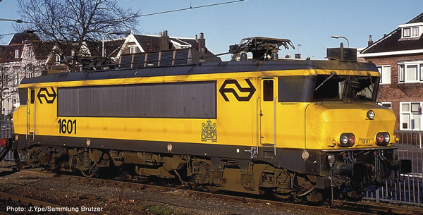 Fleischmann 732100 - Dutch Electric locomotive 1601 of the NS