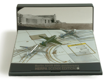 Herpa 524803 - DC-3 Set Extra Shop Berlin Airlift - 60th Anniver...