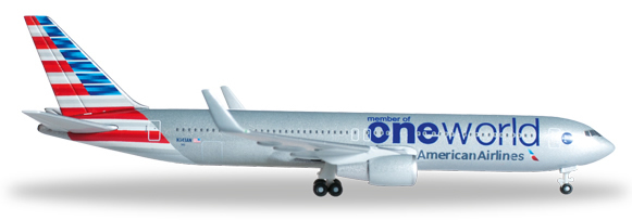 Herpa 526616 - Boeing 767-300 (49.95) American - One World