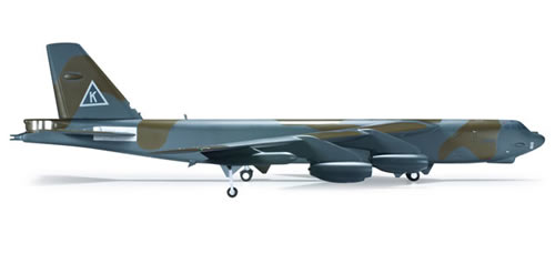 Herpa 554992 - USAF Boeing B-52G Stratofortress, 379th Bomb Wing Old Crow Express, Operation Desert Storm