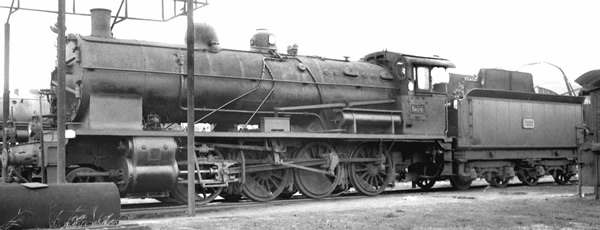 Jouef HJ2407 - French Steam locomotive 140 C 362, with tender 18 C 550 of the SNCF