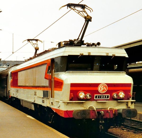 Jouef HJ2421 - French Electric Locomotive CC 21003 of the SNCF