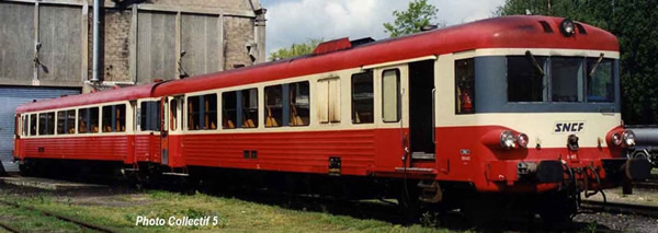 Jouef HJ2610 - French 2 pc Diesel railcar EAD X 4300 of the SNCF