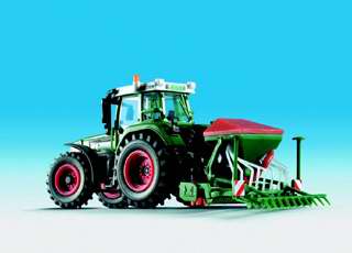 Kibri 12216 - Fendt Tractor w/Sawmill