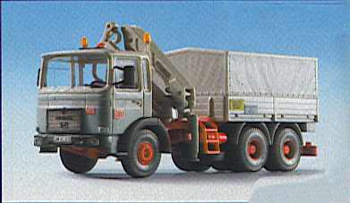 Kibri 13532 - MAN 3ax Tractor w/Crane