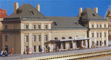 Kibri Z 36714 Railway Station Dreieichen Kit for sale online 