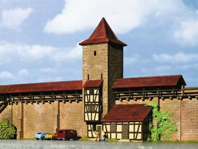 Kibri 37108 - N Defence tower with wall in Rothenburg