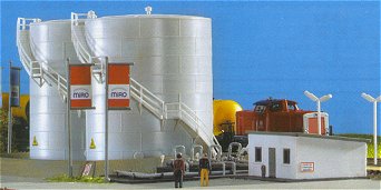 Kibri 37467 - N Twin deeptanks MIRO with office building andfilling plant