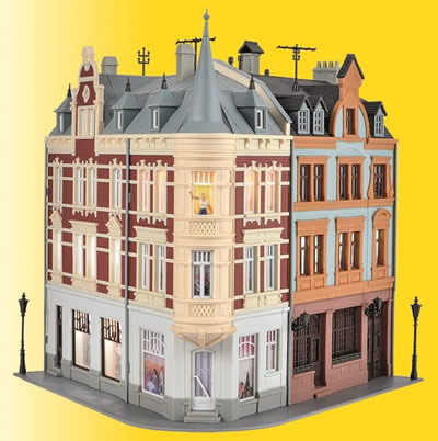 Kibri 38295 - H0 Town house with figure and houseillumination, functional kit