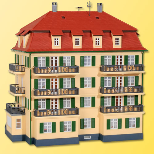 Kibri 38354 - H0 Apartment house with balcony 