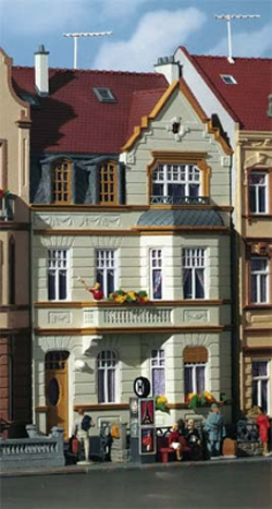 Kibri 39101 - H0 Middle-class house with oriel Bonn
