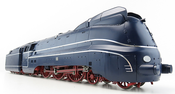 KM1 100112 - German Streamlined Blue BR 01 1102, Museum Locomotive