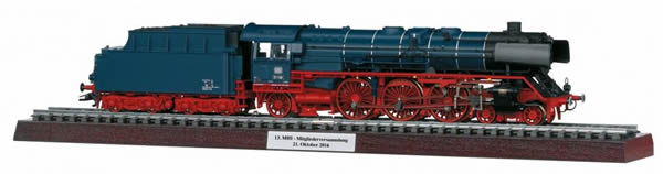 Marklin 39009 - German Steam Locomotive BR 01 of the DB (Sound Decoder)