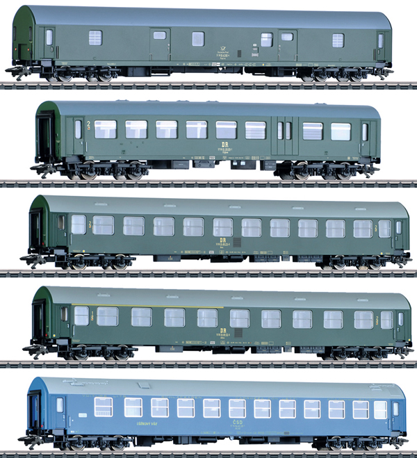 Marklin 42982 - DR/DDR GDR German State Railroad Passenger 5-Car Set, Era IV
