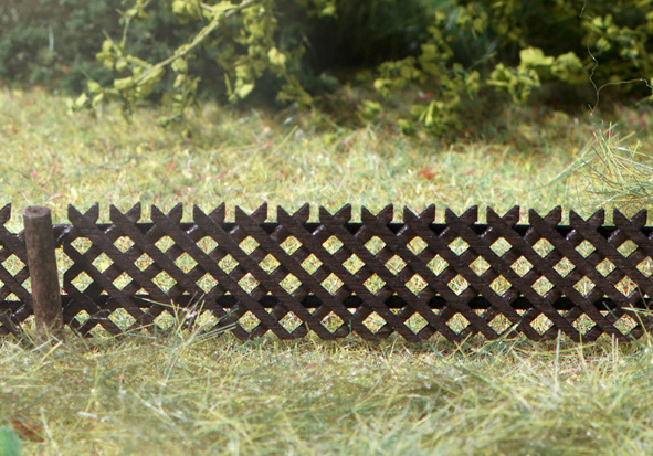 MBZ R80014 - Real Wood Hunters Fence