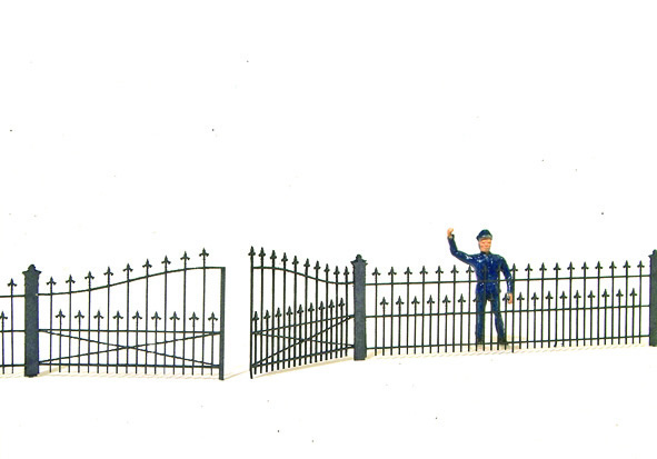 MBZ R80036 - Iron Fence