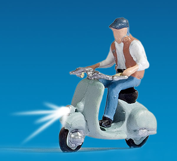 Noch 17511 - Scooter Driver, illuminated